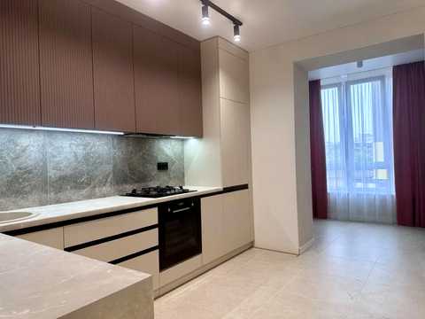 квартира по адресу Домбровського ул., 3