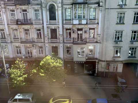квартира за адресою Шота Руставелі вул., 4