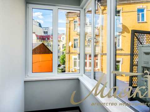 комерційна за адресою Саксаганського вул., 37-К