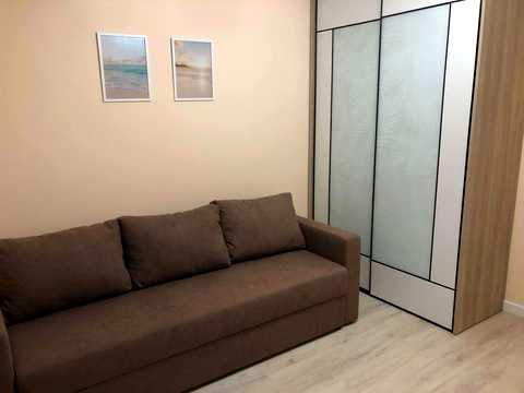 квартира за адресою Олександра Олеся вул., 4