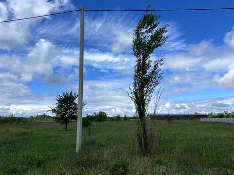 участок по адресу Тополинна, 55