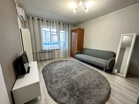 квартира за адресою Братиславська вул., 34-Б