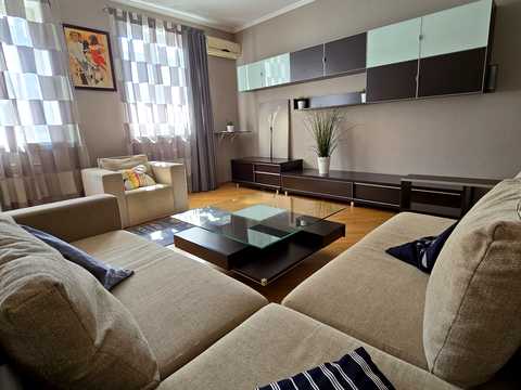 квартира по адресу Братская ул., 5