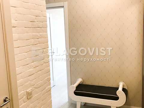квартира за адресою Регенераторна вул., 4 к3