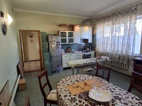 дом по адресу Центральна