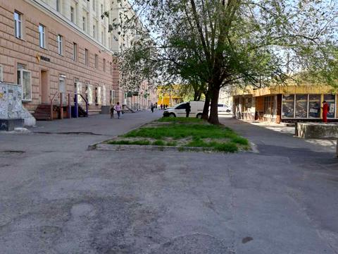 коммерческая по адресу Дмитрия Яворницкого просп. (Карла Маркса), 121а