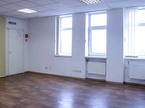 комерційна за адресою Героїв Космосу вул., 4