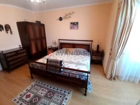 квартира за адресою Анни Ахматової вул., 50