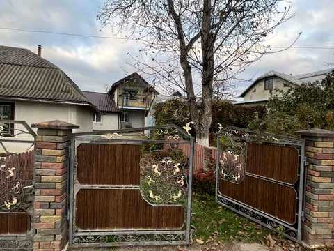 будинок за адресою с. Воронів, Лесі Українки, 39