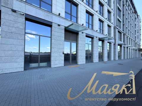 комерційна за адресою Набережно-Хрещатицька вул., 21