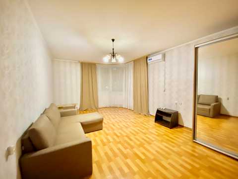 квартира по адресу Миколы Бажана просп., 12