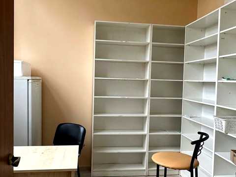 комерційна за адресою Юрія Мушкетика вул. (Натана Рибака), 25-Г