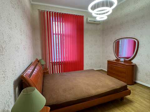 квартира за адресою Шота Руставелі вул., 34