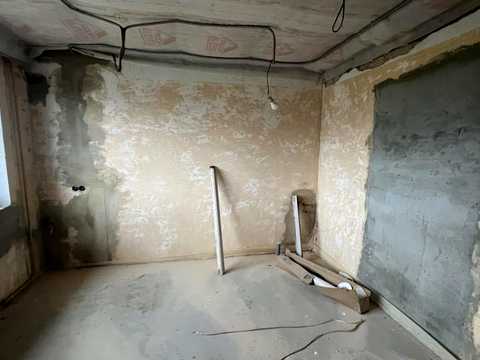 комерційна за адресою Центральна, 21