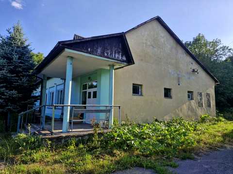 коммерческая по адресу Центральна, 252