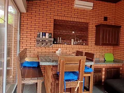 будинок за адресою Івана Огієнка вул.