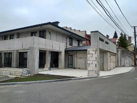 будинок за адресою Тіниста вул., 16