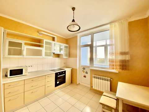 квартира за адресою Миколи Бажана просп., 8-Б