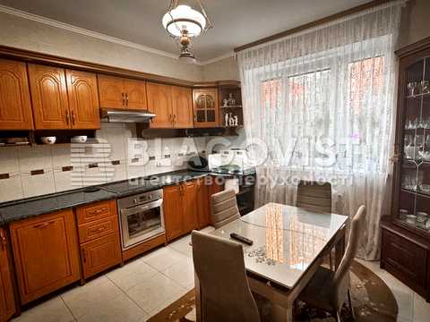 квартира по адресу Анны Ахматовой ул., 13-Г