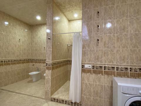 квартира за адресою Богдана Хмельницького вул., 42/32