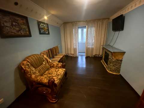квартира за адресою Євгена Плужника вул., 3