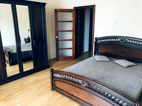 квартира по адресу Вячеслава Черновола ул., 20