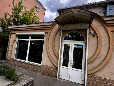 комерційна за адресою Смілянська вул., 103