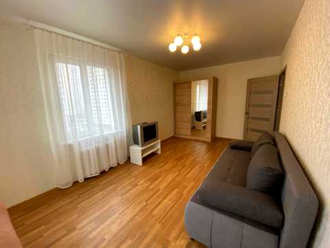 квартира за адресою Драгоманова вул., 1б