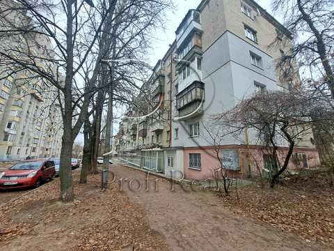 квартира за адресою Тополева вул., 3