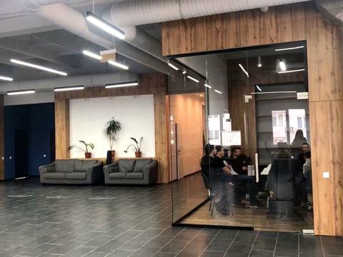 комерційна за адресою Князів Острозьких вул. (Московська), 23