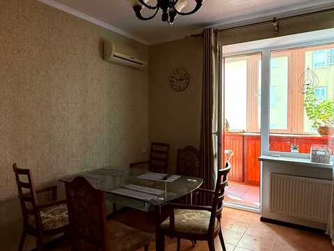 квартира за адресою Одеської громади вул. (Авдєєва-Чорноморського), 2б
