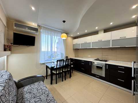 квартира за адресою Паркова вул., 77