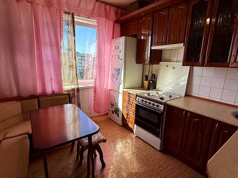 квартира за адресою Академіка Тутковського проїзд, 4