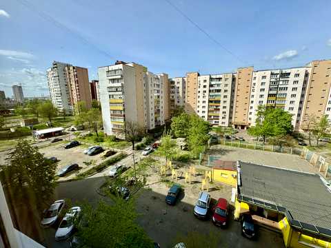квартира по адресу Червоной Калины просп. (Владимира Маяковского), 4-А