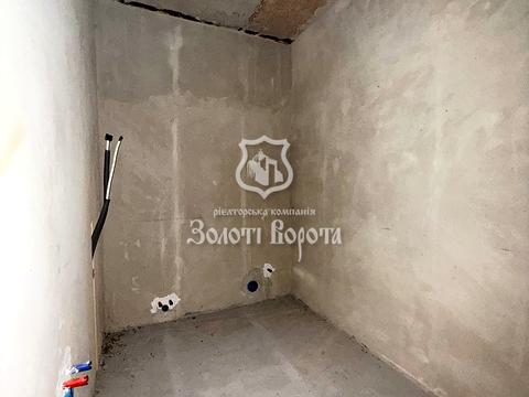 комерційна за адресою Галицька вул., 19