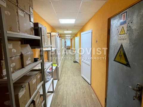 комерційна за адресою Синьоозерна вул., 6