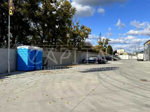 комерційна за адресою Соборна вул., 305