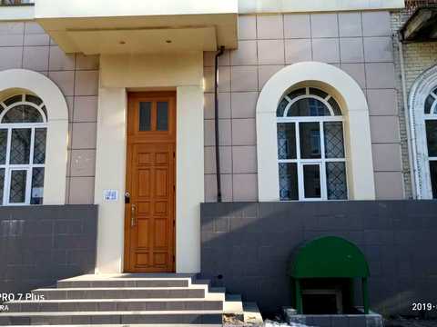 комерційна за адресою ул.артема, 112