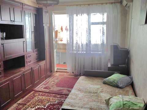 квартира за адресою Академіка Заболотного вул., 52