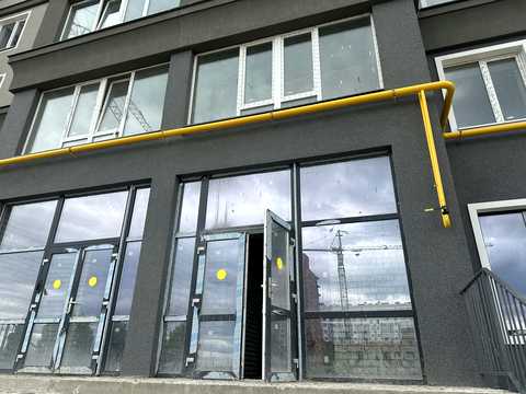 комерційна за адресою Івана Кожедуба вул., 3-А
