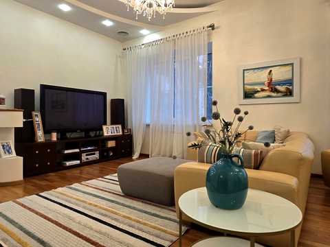 квартира за адресою Шовковична вул., 7-А