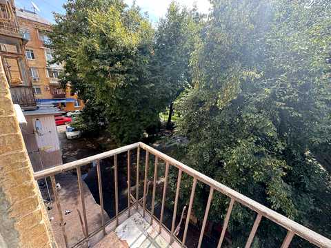 квартира за адресою Новонаводницька вул. (Лаврська), 4/6
