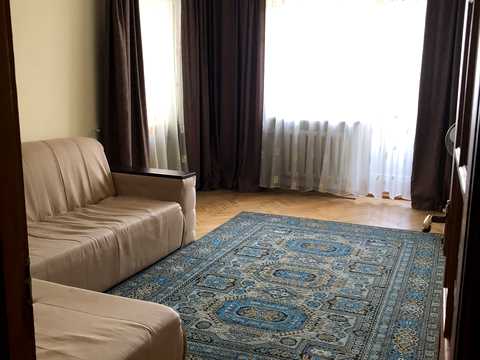 квартира за адресою Богдана Хмельницького, 241
