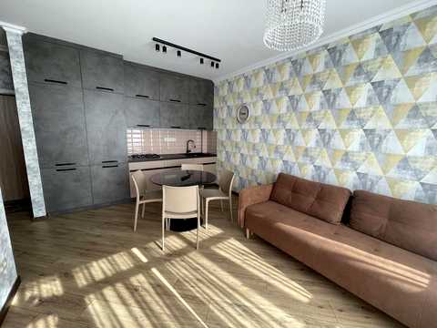 квартира за адресою Старокняжицька вул. (Льва Толстого), 1