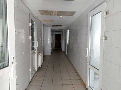 комерційна за адресою Виставкова, 1