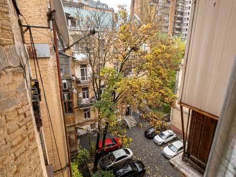 квартира за адресою Басейна вул., 3