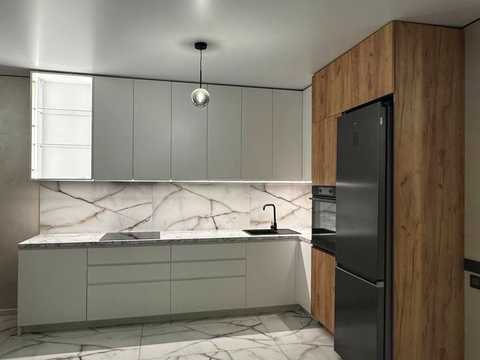 квартира за адресою Космічна вул., 5
