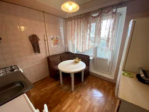квартира за адресою Миколи Ушакова вул., 2