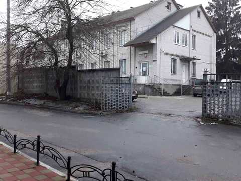 коммерческая по адресу Шкільна
