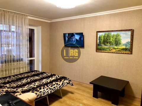 квартира по адресу Шкільна ул., 4